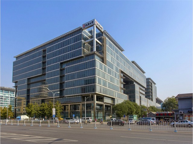 云南欧标木箱围板自动打钉机设备